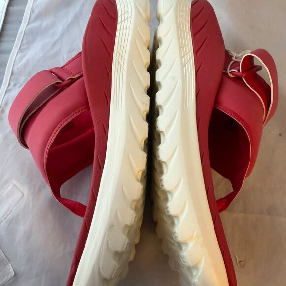 Vionic  Restore II Unisex Recovery Comfort Sandal, Red  Women Size 13, Men 11.5 - Picture 3 of 8